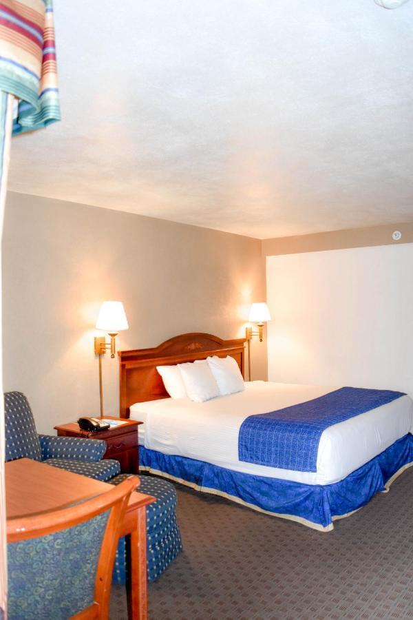 Attleboro Motor Inn Luaran gambar