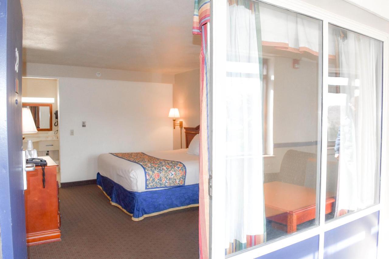 Attleboro Motor Inn Luaran gambar